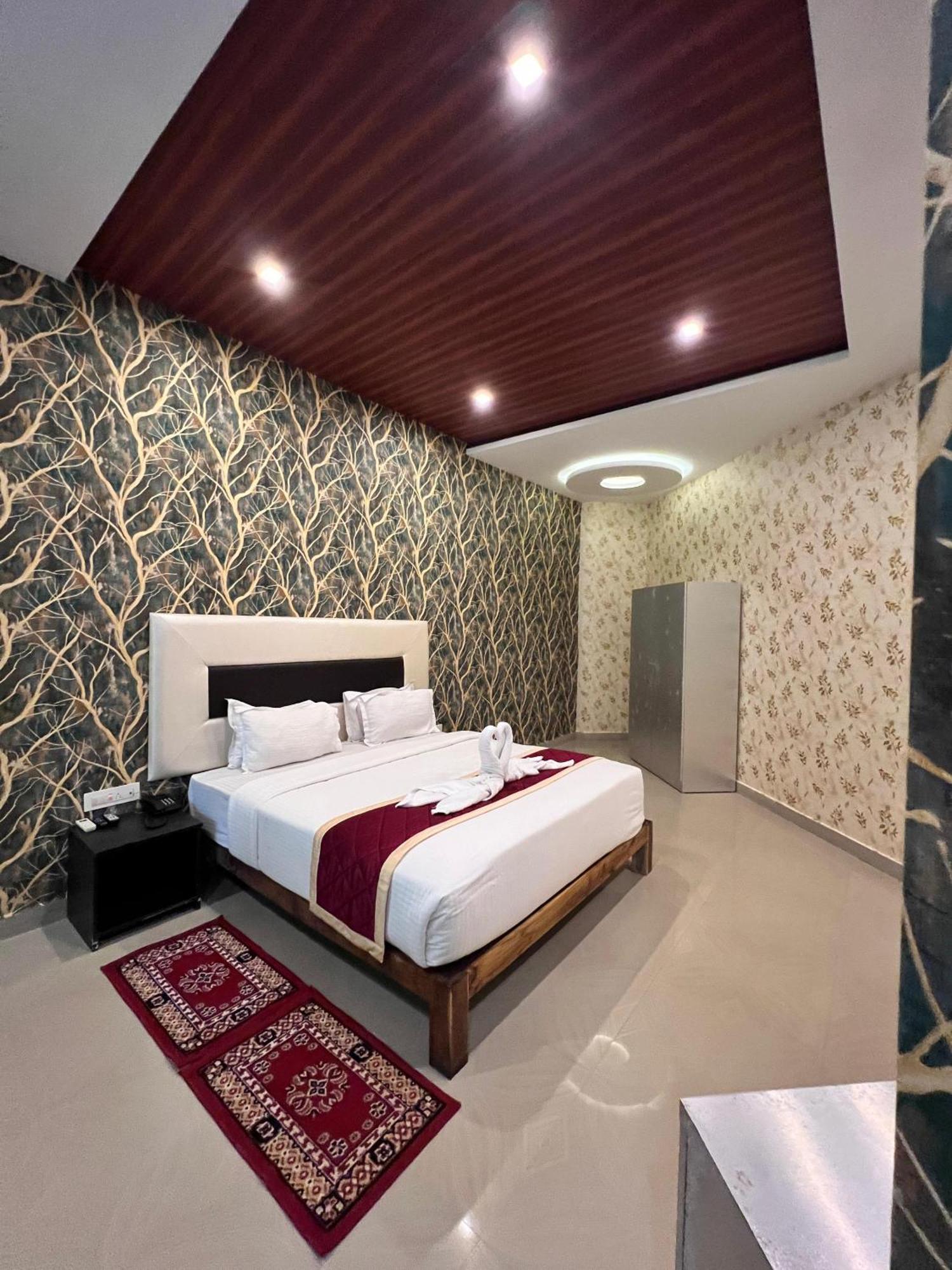 Coorg Nesara Hotel And Resort Kushalnagar Exterior photo